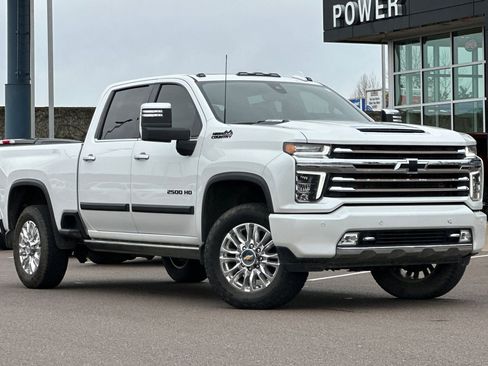 Used 2023 Chevrolet Silverado 2500 High Country image 2