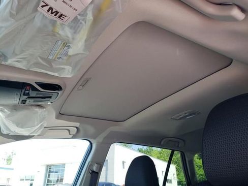 Used 2025 Subaru Outback Premium image 15