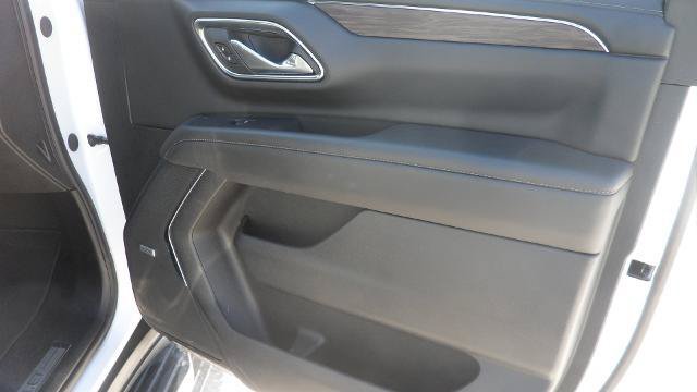 Used 2024 Chevrolet Suburban LT AWD/4WD image 18