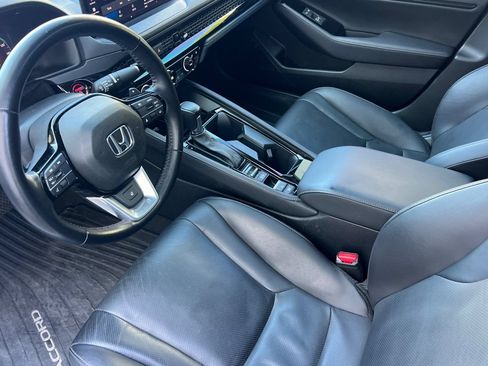 Used 2025 Honda Accord Touring image 10