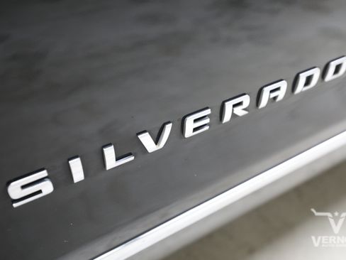 Used 2015 Chevrolet Silverado 1500 LTZ AWD/4WD image 11