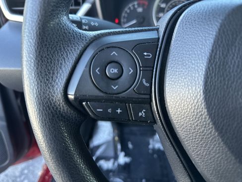 Used 2022 Toyota Corolla LE w/ LE Premium Package image 18