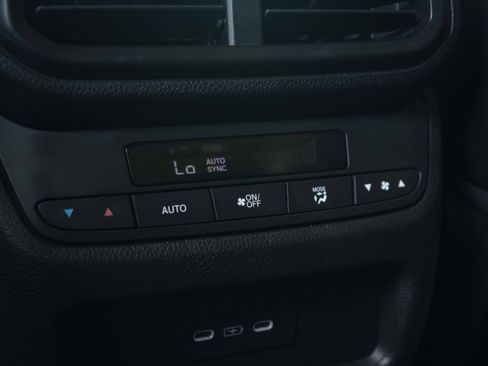 Certified 2025 Honda Pilot Touring image 42