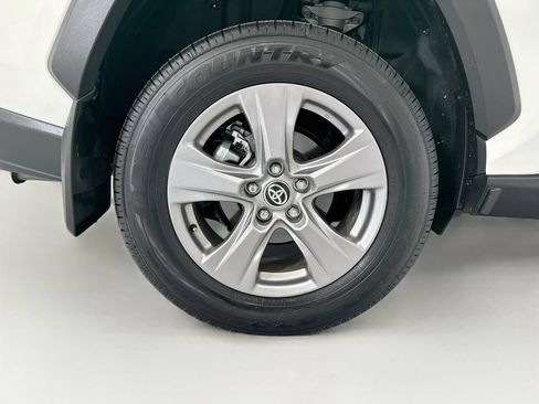 Used 2024 Toyota RAV4 XLE w/ Weather Package AWD/4WD image 31