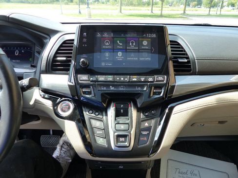 Used 2024 Honda Odyssey Elite image 31