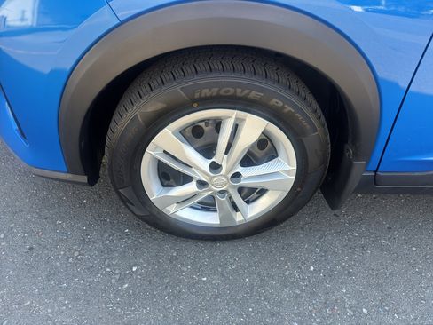 Used 2023 Nissan Kicks S FWD image 22
