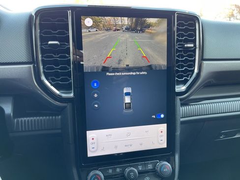 New 2025 Ford Ranger XLT w/ Equipment Group 301A High image 9