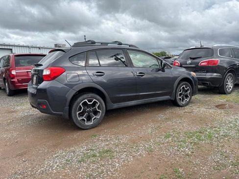 Used 2014 Subaru Crosstrek 2.0i Premium w/ Moonroof Package AWD/4WD image 9
