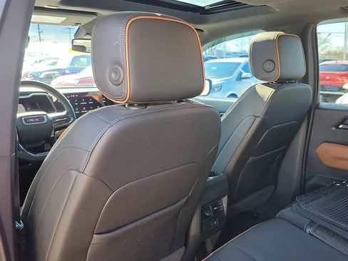 Used 2023 GMC Canyon AT4 w/ AT4 Premium Package image 13