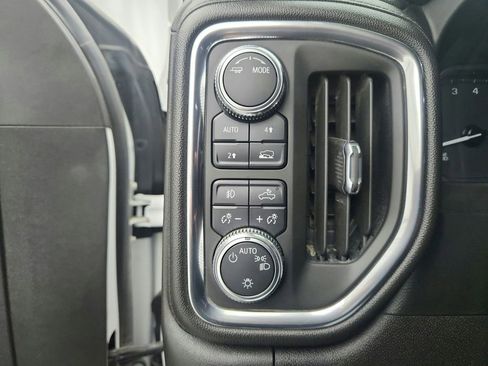Used 2021 GMC Sierra 1500 Elevation image 32