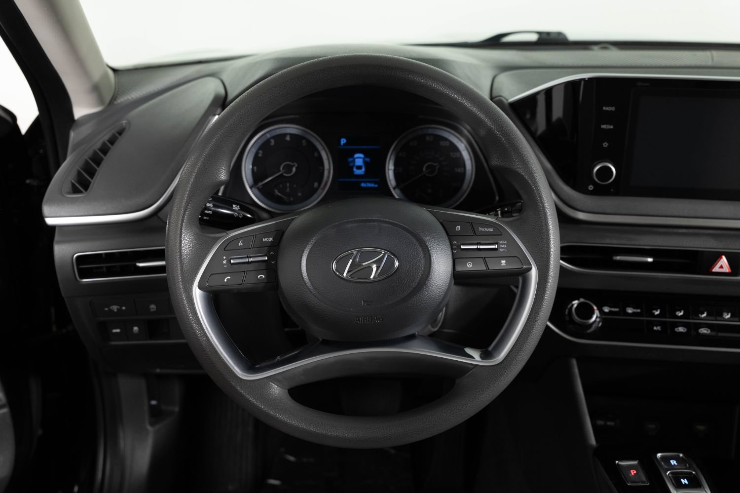 Used 2023 Hyundai Sonata SE w/ Preferred Accessory Package FWD image 27