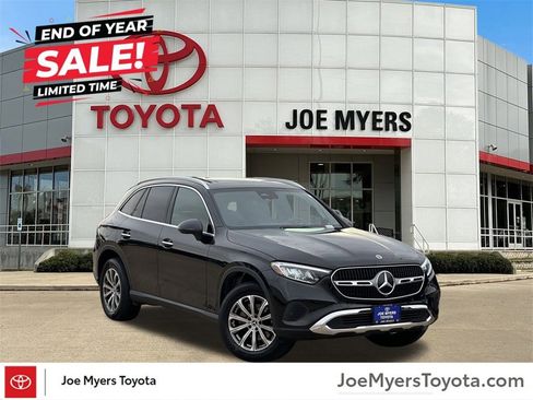 Used 2024 Mercedes-Benz GLC 300 image 1