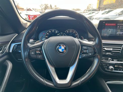 Used 2019 BMW 530i xDrive w/ Convenience Package image 30