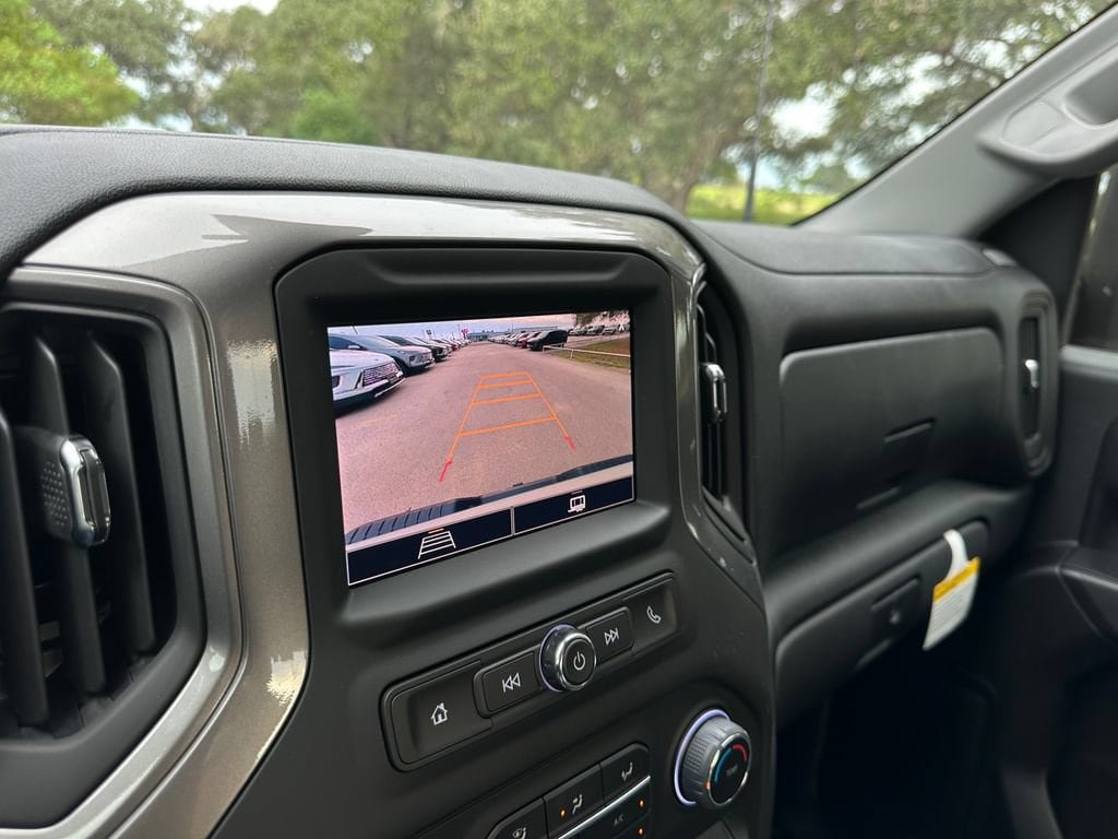 New 2026 Chevrolet Silverado 2500 Custom w/ Custom Value Package AWD/4WD image 19