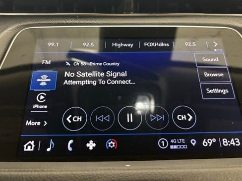 Used 2023 Cadillac XT4 Luxury image 28