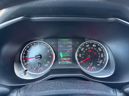 Used 2021 Toyota RAV4 XLE image 15