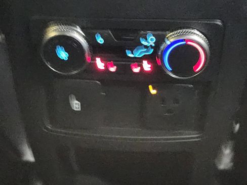 Used 2020 Ford Explorer ST w/ Premium Technology Package image 36