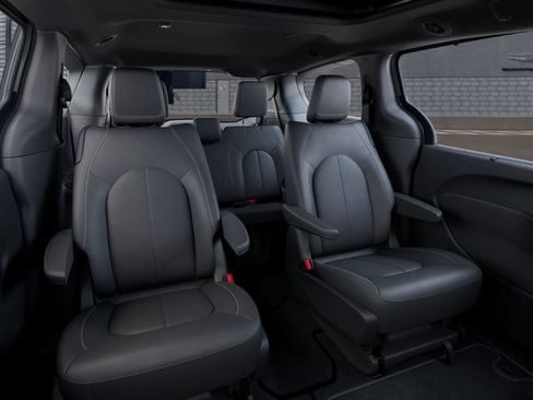 New 2026 Chrysler Pacifica Select image 15