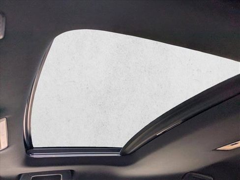 Used 2019 Lexus UX 200 w/ Premium Package FWD image 16