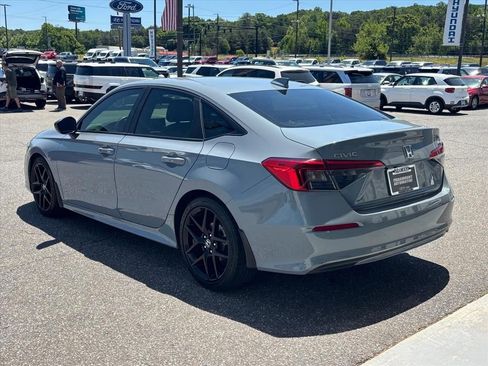 Used 2024 Honda Civic Sport image 2