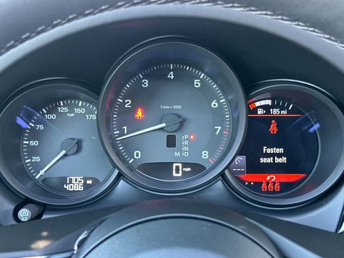 Certified 2026 Porsche Macan AWD/4WD image 29