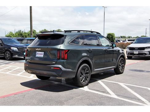 Used 2023 Kia Sorento S w/ Panoramic Sunroof Package AWD/4WD image 5