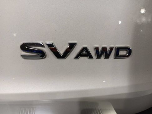 Used 2023 Nissan Rogue SV AWD/4WD image 14