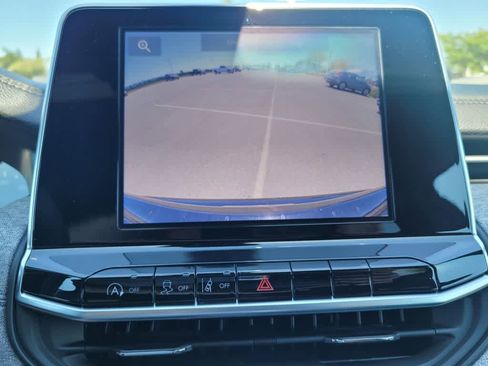 New 2025 Jeep Compass Sport image 19