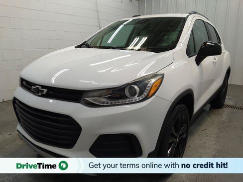 Used 2020 Chevrolet Trax LT w/ Redline Edition AWD/4WD image 1
