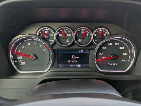 Used 2022 Chevrolet Silverado 1500 LT w/ Z71 Off-Road Package AWD/4WD image 18