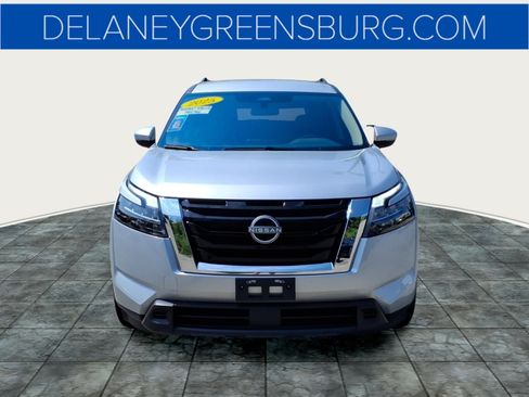 Used 2025 Nissan Pathfinder SV AWD/4WD image 8