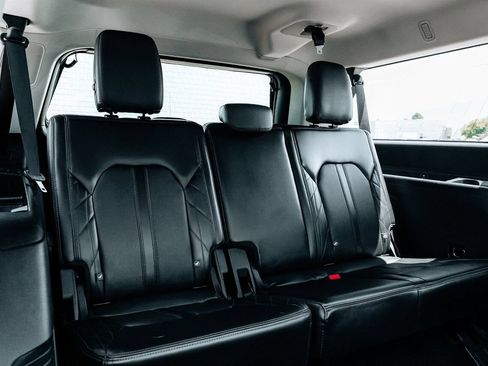 Used 2019 Ford Expedition Max Platinum AWD/4WD image 59