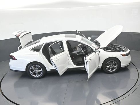 Used 2024 Honda Accord EX image 68