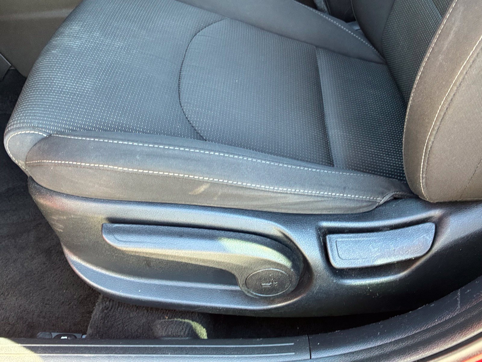 Used 2019 Kia Forte LXS FWD image 14