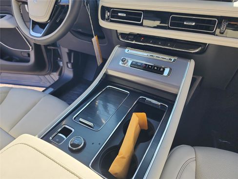 New 2026 Lincoln Aviator 2WD image 29