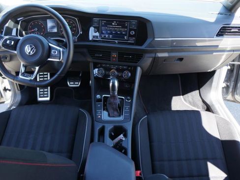 Used 2019 Volkswagen Jetta GLI image 5