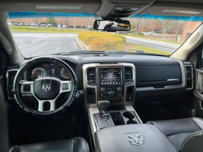 Used 2013 RAM 1500 Laramie w/ Convenience Group RWD image 4