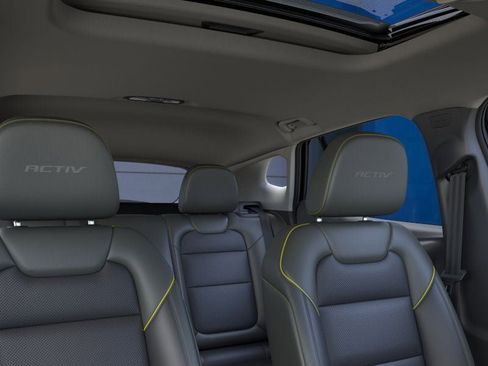 New 2026 Chevrolet Trax ACTIV w/ Sunroof Package image 38
