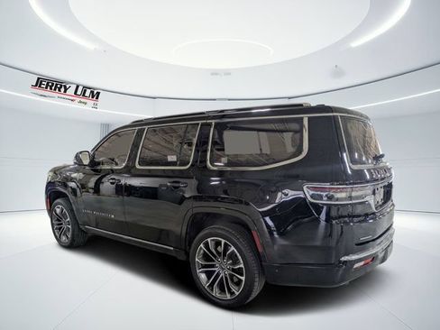 Certified 2022 Jeep Grand Wagoneer Series III w/ Rear Seat Video Group 1 AWD/4WD image 5