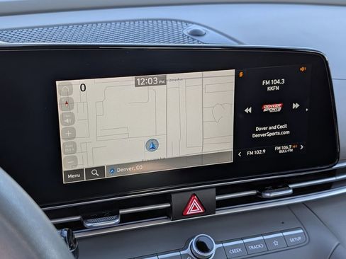 Used 2024 Hyundai Elantra SEL image 23