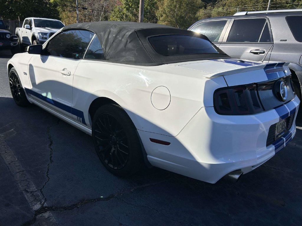Used 2013 Ford Mustang GT Premium RWD image 3
