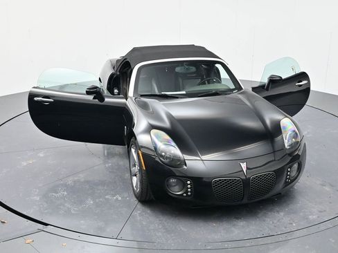 Used 2009 Pontiac Solstice GXP w/ Premium Package image 41
