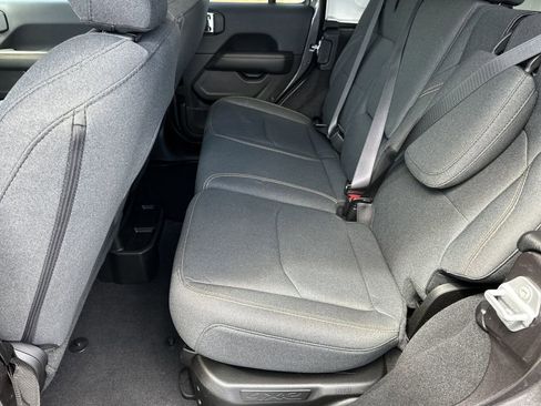 Certified 2025 Jeep Wrangler Unlimited Sahara AWD/4WD image 15