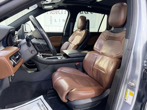 Used 2023 Lincoln Aviator Reserve w/ Equipment Group 201A AWD/4WD image 10