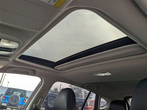 Used 2019 Subaru Crosstrek 2.0i Limited w/ Moonroof Package w/Navigation image 19