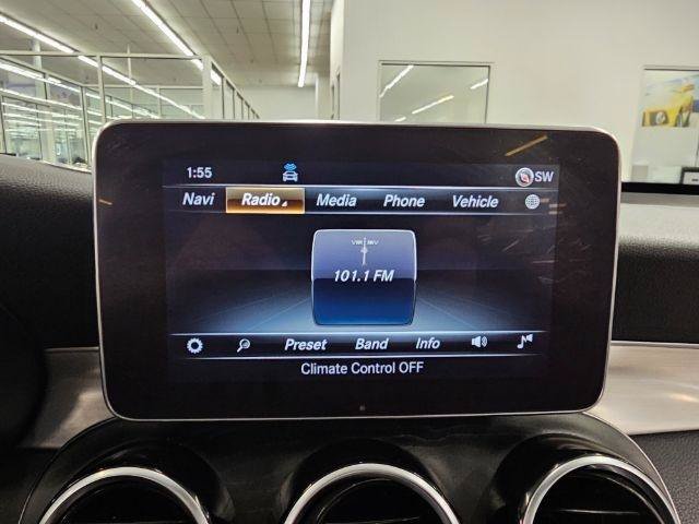 Used 2019 Mercedes-Benz GLC 350e 4MATIC image 16