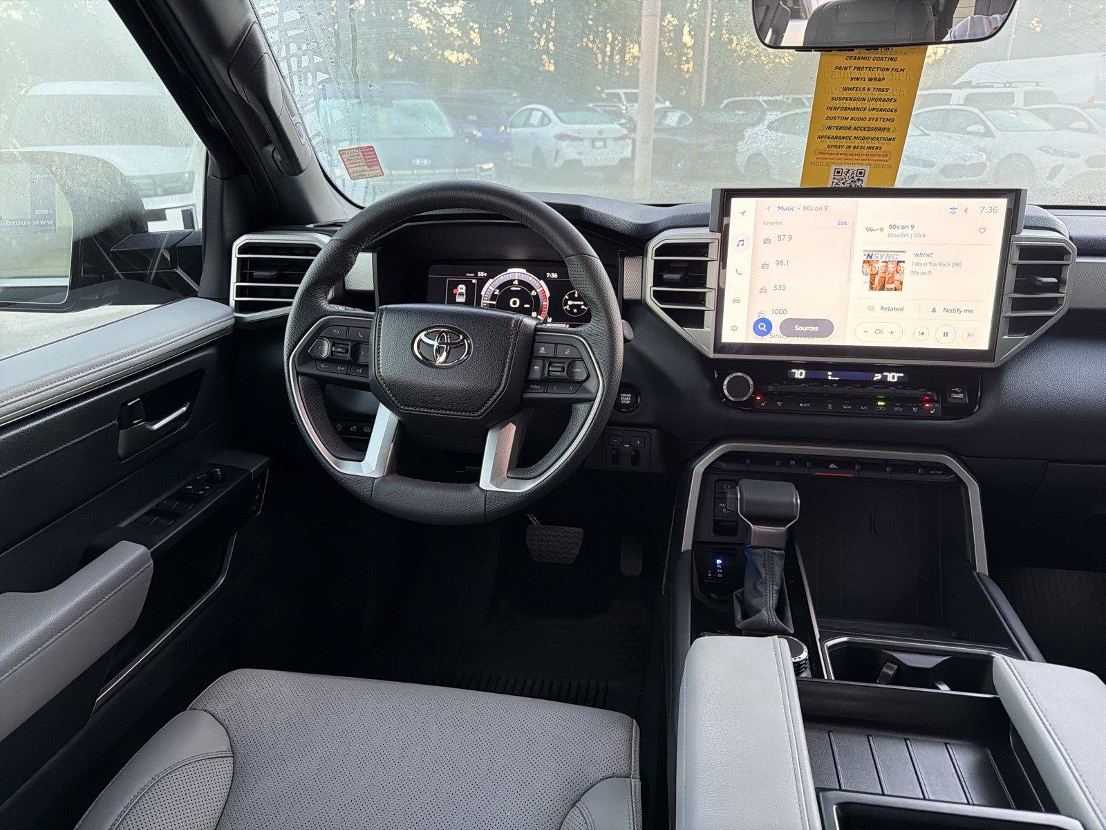 Used 2025 Toyota Tundra Limited AWD/4WD image 21
