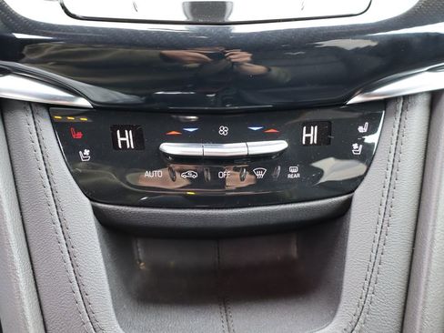Used 2024 Cadillac XT6 Sport w/ LPO, Floor Liner Package AWD/4WD image 25