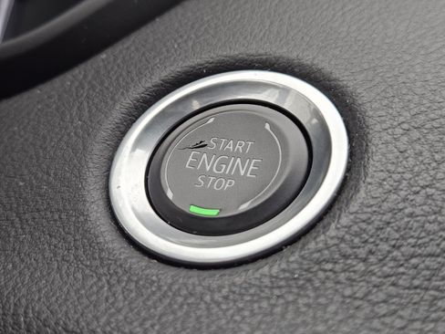 Used 2023 Cadillac XT4 Sport AWD/4WD image 23