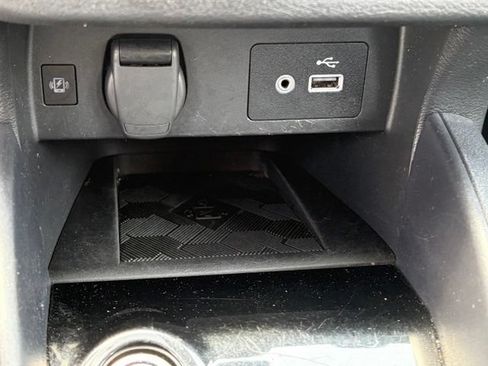 Used 2023 Nissan Versa SV FWD image 22